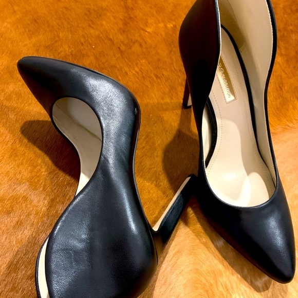Black leather sexy heels, BCBGeneration, 8M, 4.5” - Picture 3 of 6